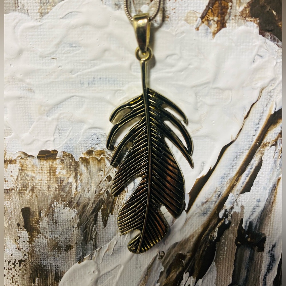 Gold Tone Feather Pendant Necklace, Boho inspired, minimalist jewelry